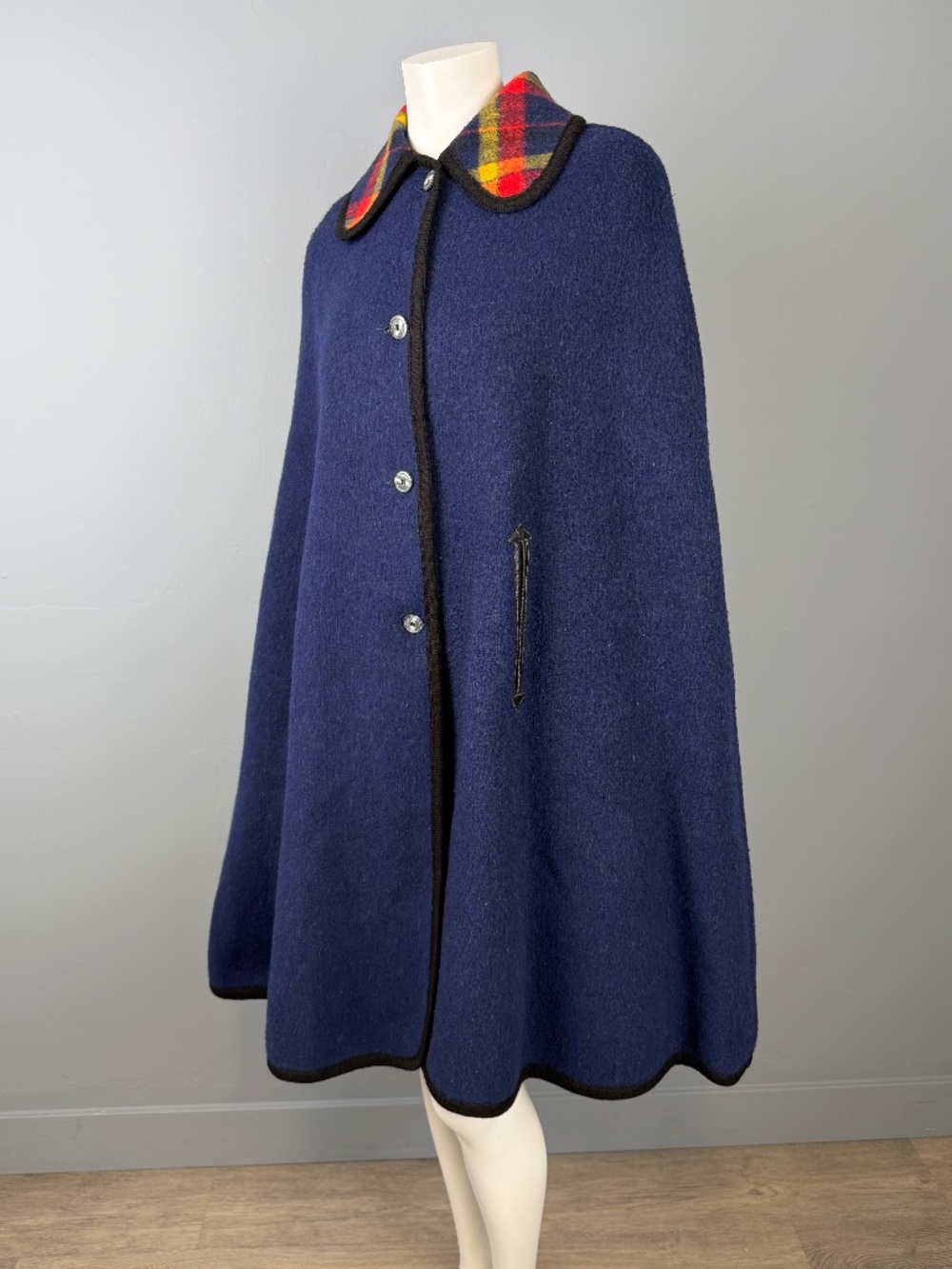 1960/70s Navy/Plaid Reversible Cape, Size M/L